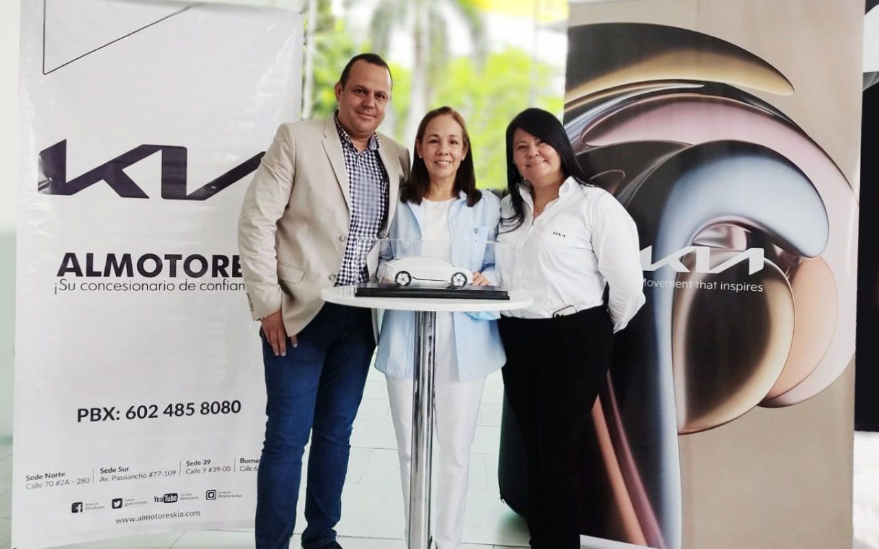 Kia premia al mejor concesionario del país - Almotores, Cali