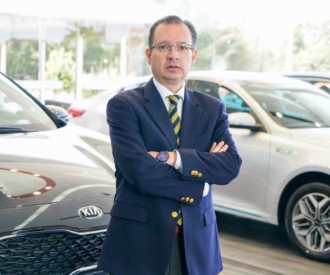 Kia celebra la exención del pico y placa de los vehículos híbridos en Bogotá